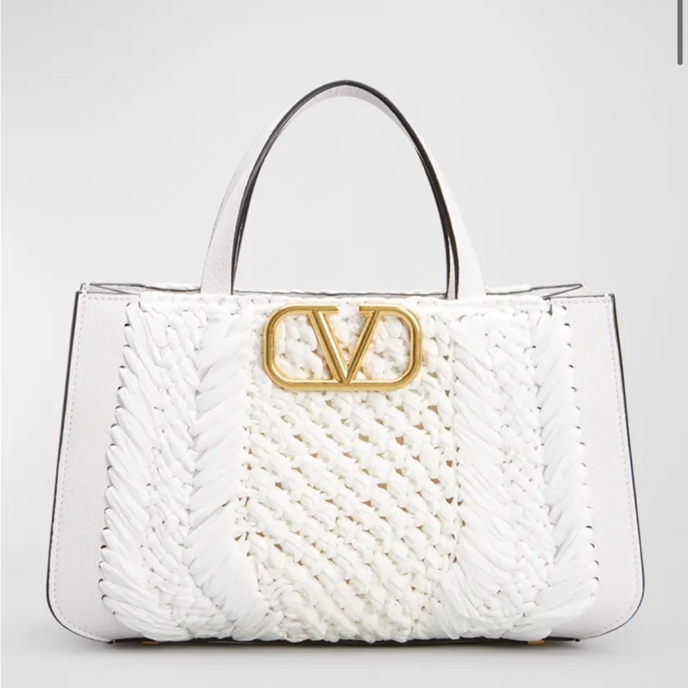 Valentino Garavani VLOGO Small Raffia Top-Handle Bag - Picture 4 of 8